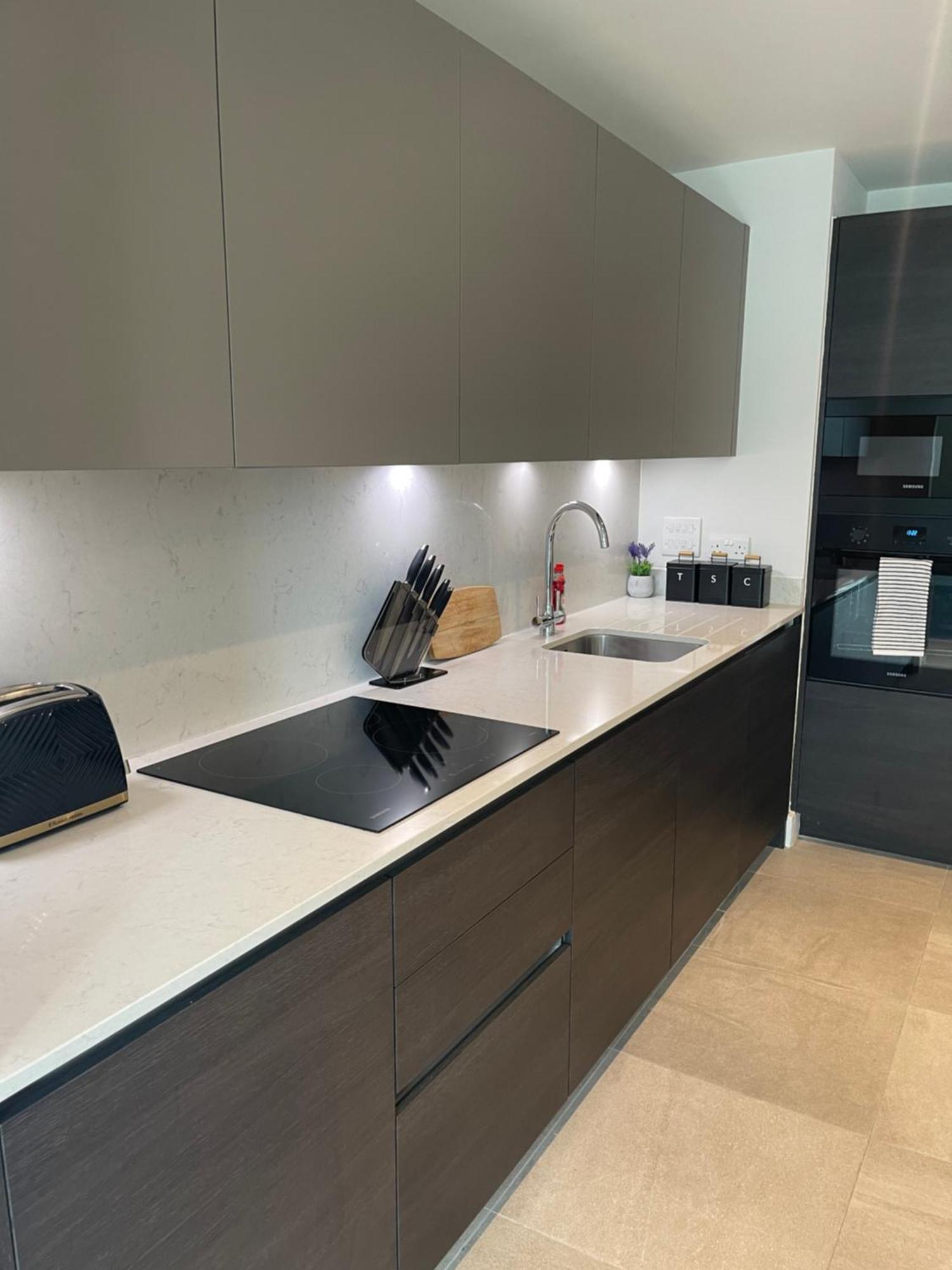 Modern 2 Bedroom City Centre Apartment W Balcony Manchester Dış mekan fotoğraf